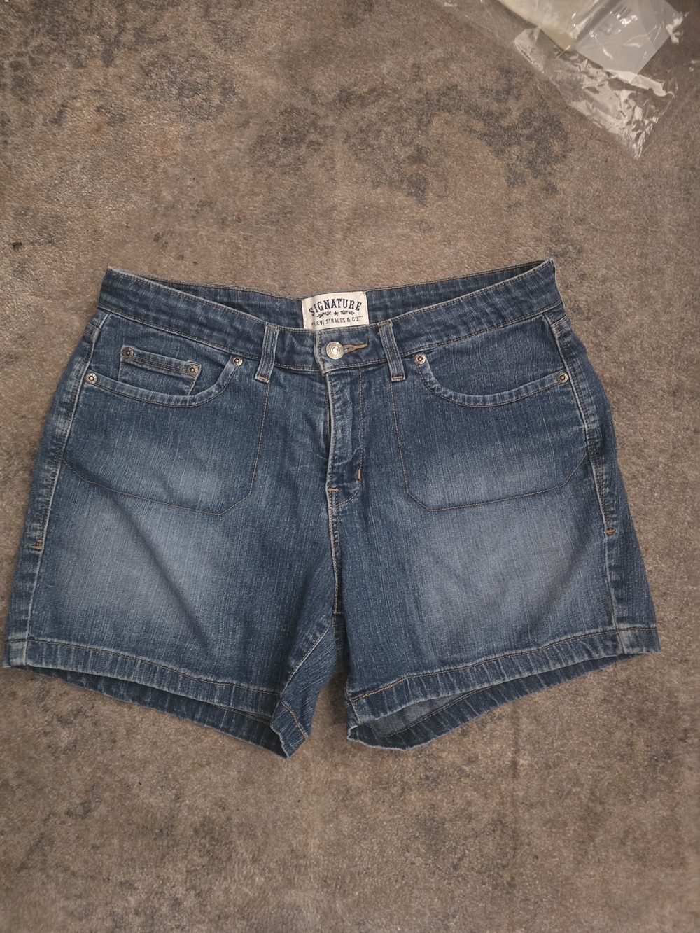 Signature Denim Women's Blue Jean Shorts